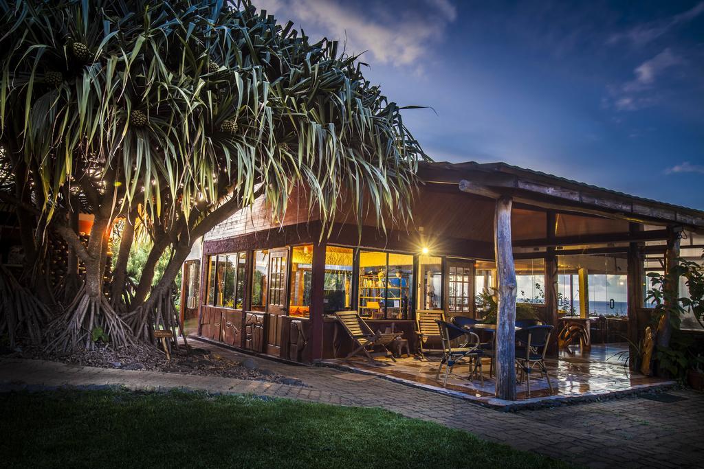 Pikera Uri Eco Lodge Hanga Roa Exterior photo